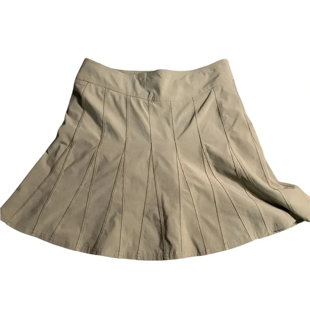 Athleta tan khaki Pleated tennis Skirt - Picture 2 of 4